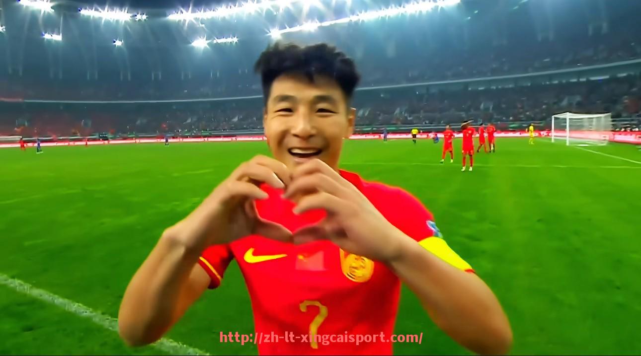 杏彩体育-德甲球队队徽魔化设计图赏析