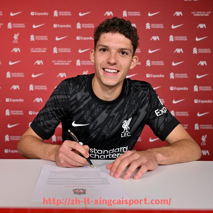 杏彩体育-中国火箭队最新名单公布与分析